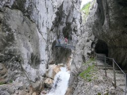 202307-alpspitze-034-hollentalklamm